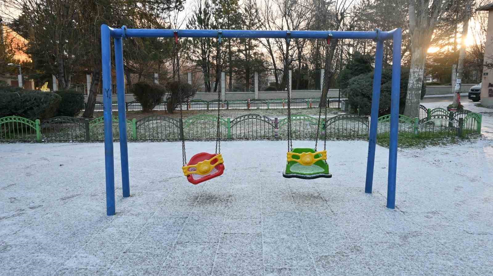 Eskişehir’in yüksek kesimleri eksi 5 dereceyi gördü
