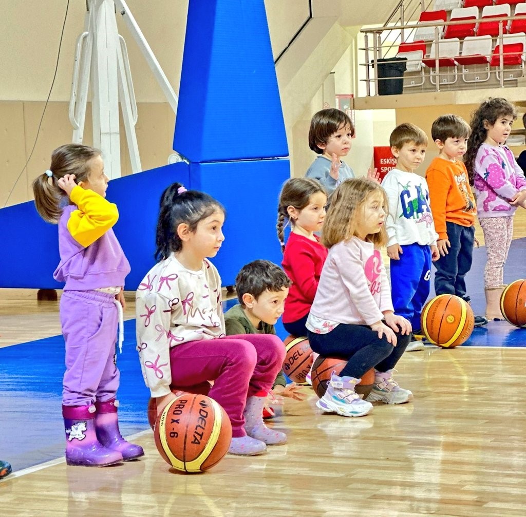 Eskişehirli miniklerin spor keyfi
