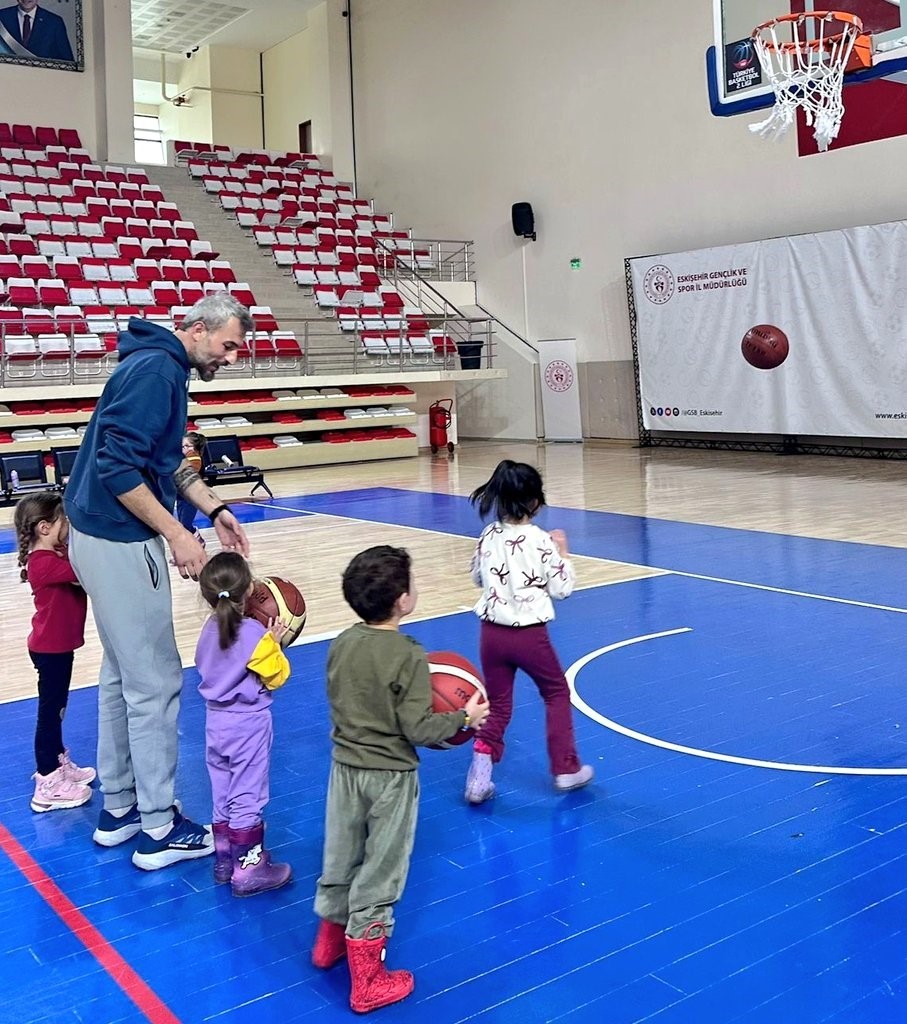 Eskişehirli miniklerin spor keyfi

