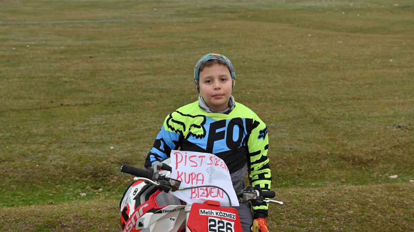 Eskişehirli motosikletçilerin pist talebi
Eskişehirli motosikletçilerin pist talebi