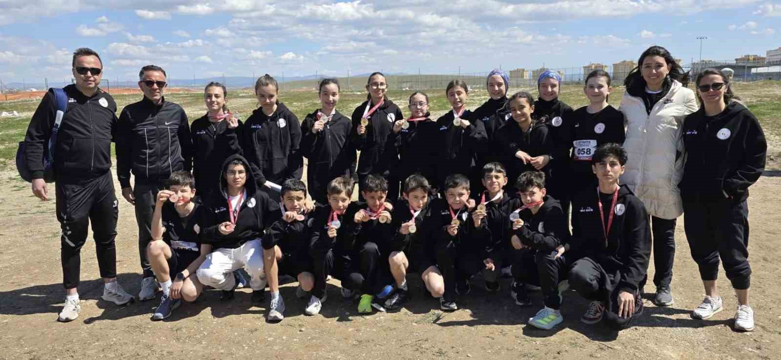 Eskişehirli sporculardan Kütahya’da büyük başarı
