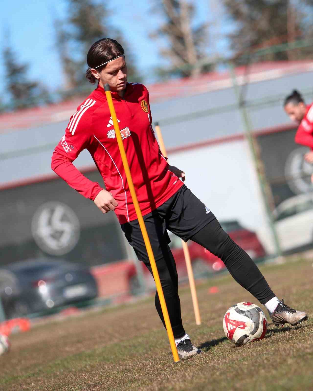 Eskişehirspor’un Söke 1970 SK maçı için hazırlıkları sürüyor
