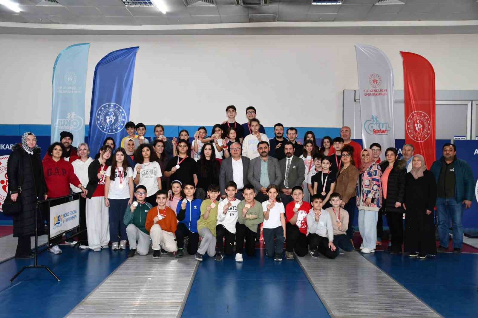 Eskrim müsabakaları sona erdi
