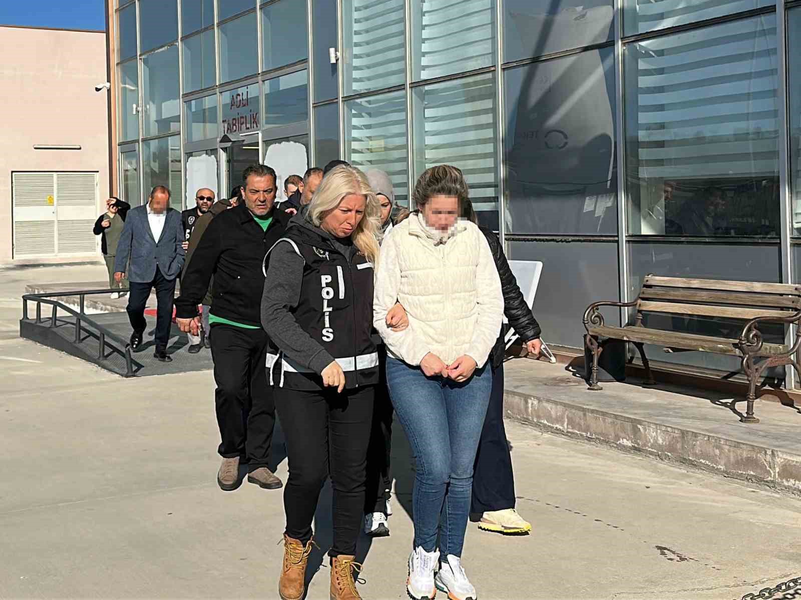 Eşme Belediye Başkanı Tozan ve 5 şüpheli adliyeye sevk edildi
