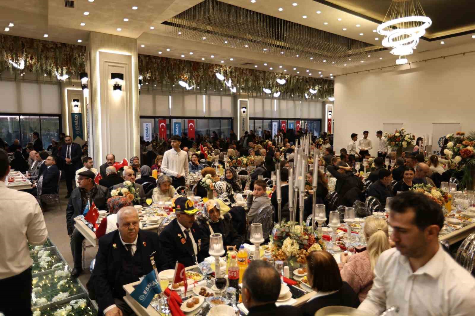 ESMİAD’dan Eskişehir’e vefa gecesi
ESMİAD’dan Eskişehir’e vefa gecesi