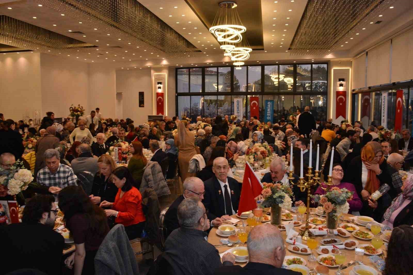 ESMİAD’dan Eskişehir’e vefa gecesi
ESMİAD’dan Eskişehir’e vefa gecesi
