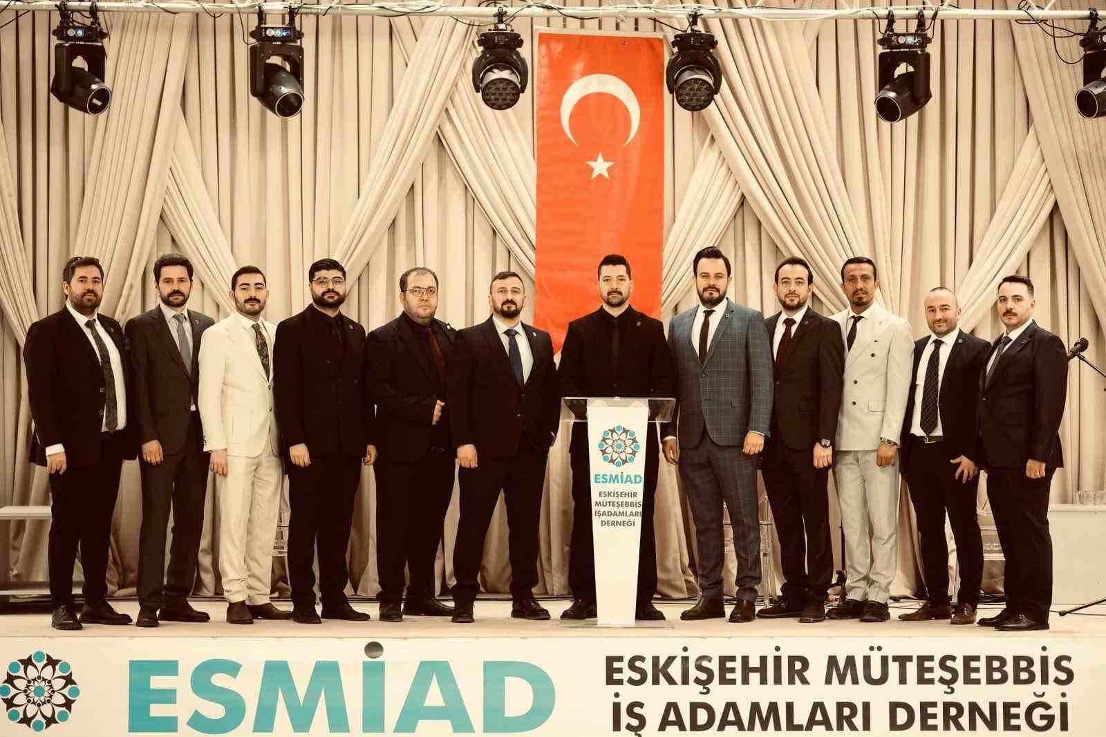 ESMİAD’dan Eskişehir’e vefa gecesi
ESMİAD’dan Eskişehir’e vefa gecesi