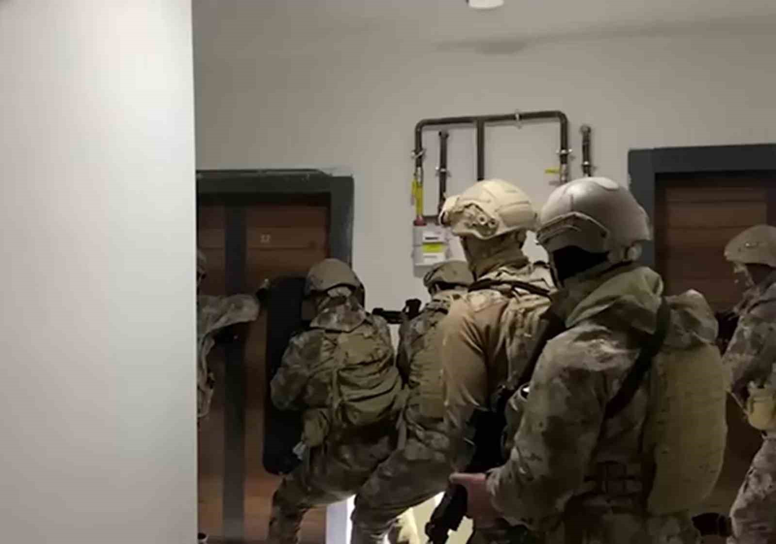 Esnafı haraca bağlayan ’Dönmezler’ suç örgütüne operasyon
