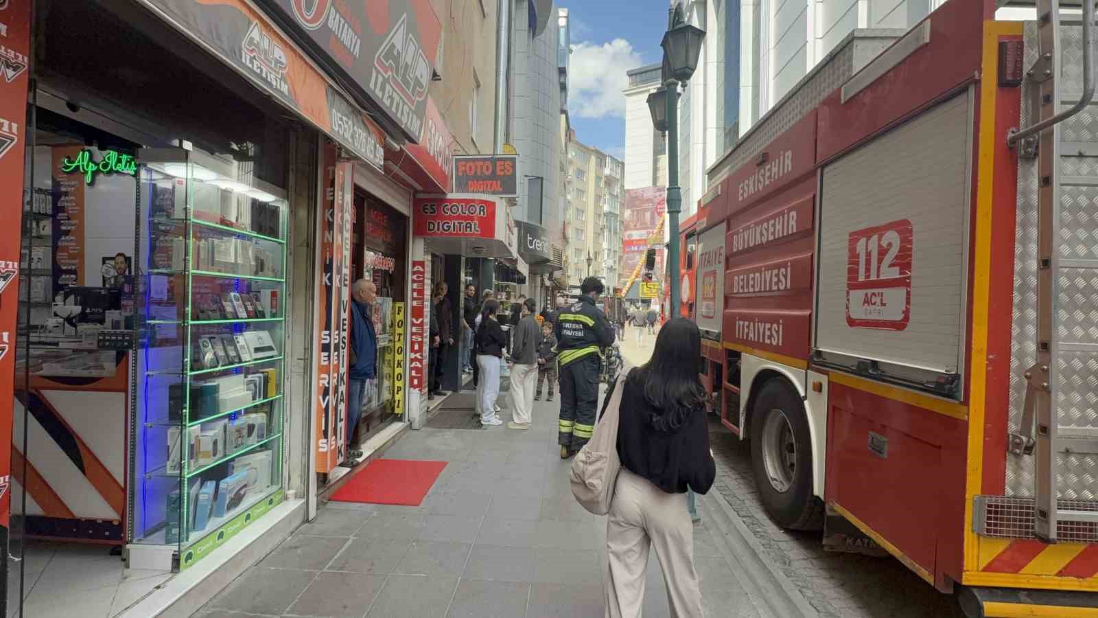 Esnafın ‘yangın’ paniği, bacadan geri tepen duman çıktı
