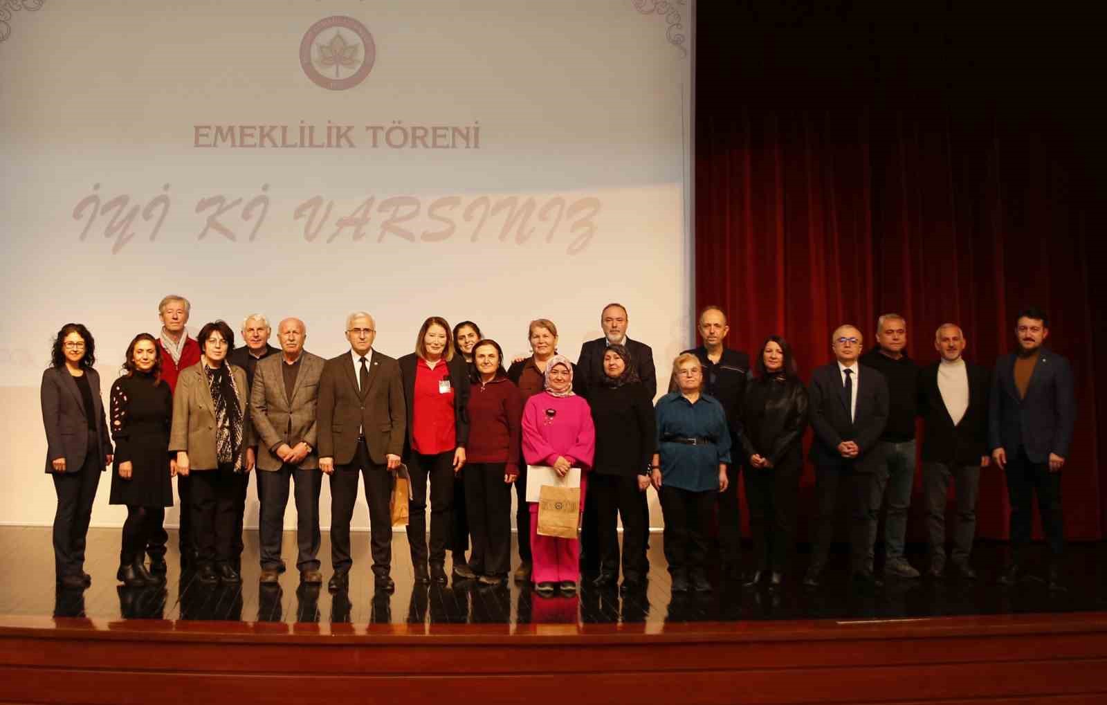 ESOGÜ’de ’İdari Personele Emeklilik Töreni’
