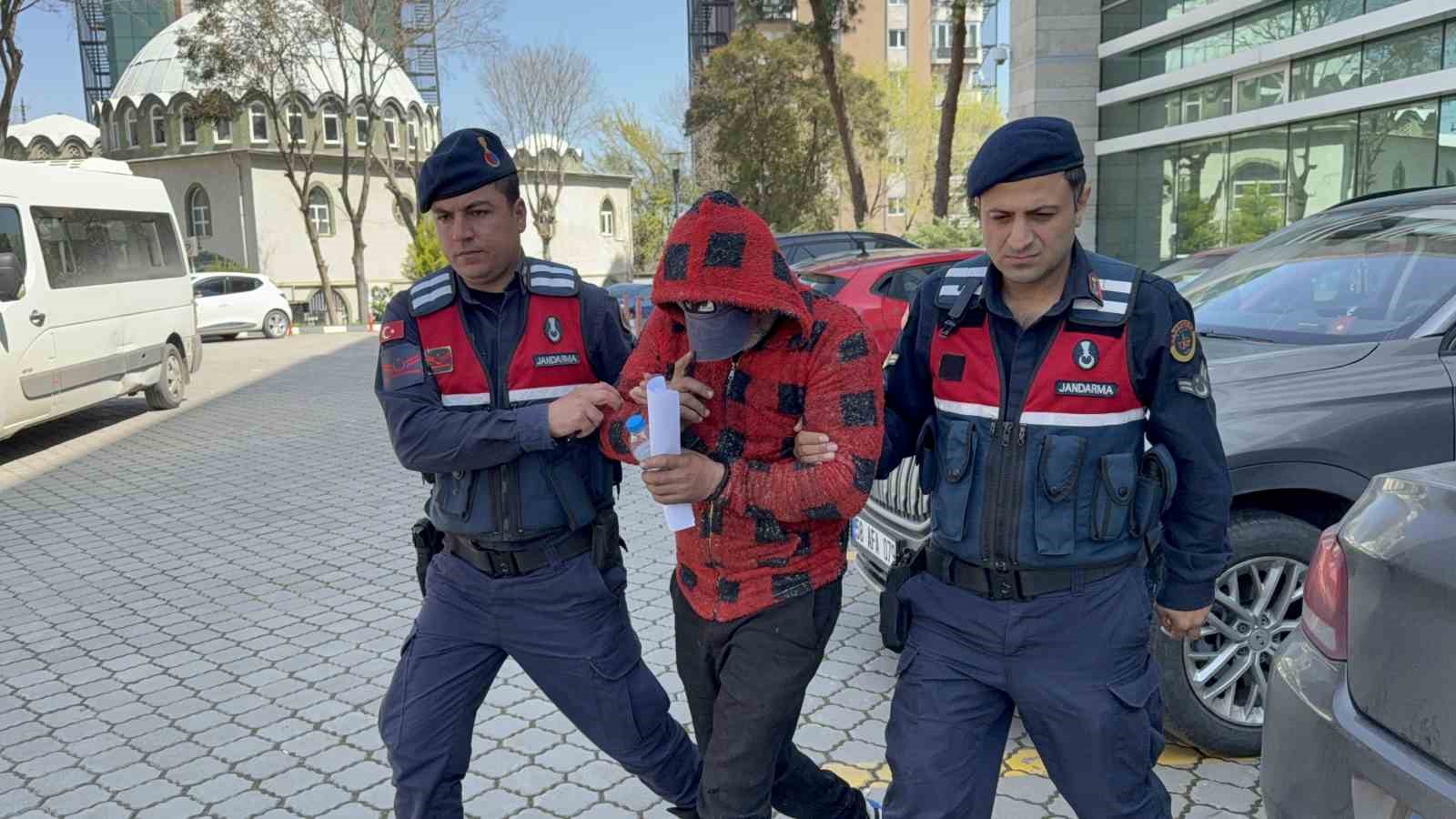 Esrarla yakalanan şüphelinin "Çöpte buldum" savunması tutmadı
