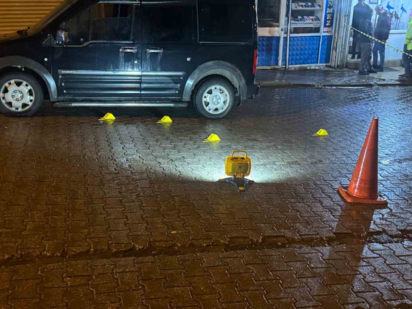 Etrafa rastgele ateş açtı, 1 kişi yaralandı
