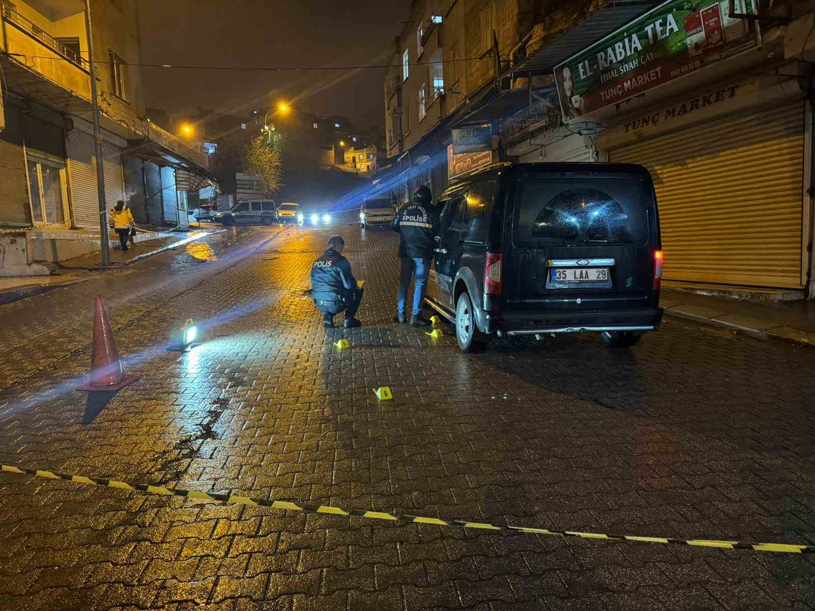 Etrafa rastgele ateş açtı, 1 kişi yaralandı
