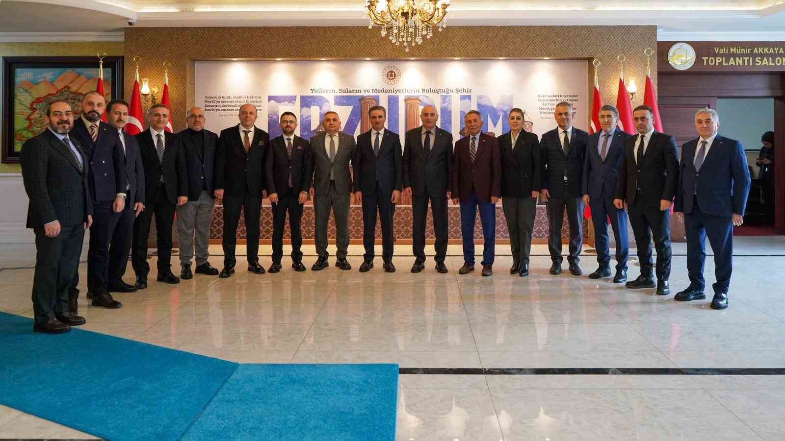 ETSO Başkanı Saim Özakalın ile ETSO yönetiminden Vali Aydın Baruş’a hayırlı olsun ziyareti
ETSO Başkanı Saim Özakalın ile ETSO yönetiminden Vali Aydın Baruş’a hayırlı olsun ziyareti