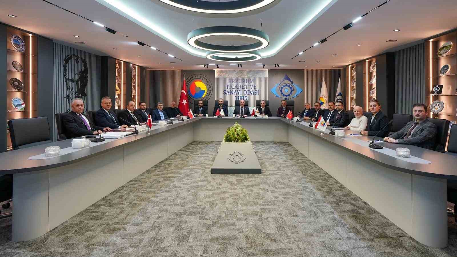 ETSO yönetimi toplandı
