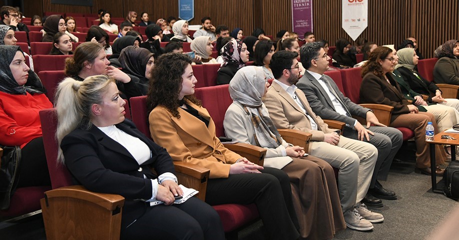ETÜ’de Dünya Otizm Farkındalık Günü kapsamında konferans düzenlendi
