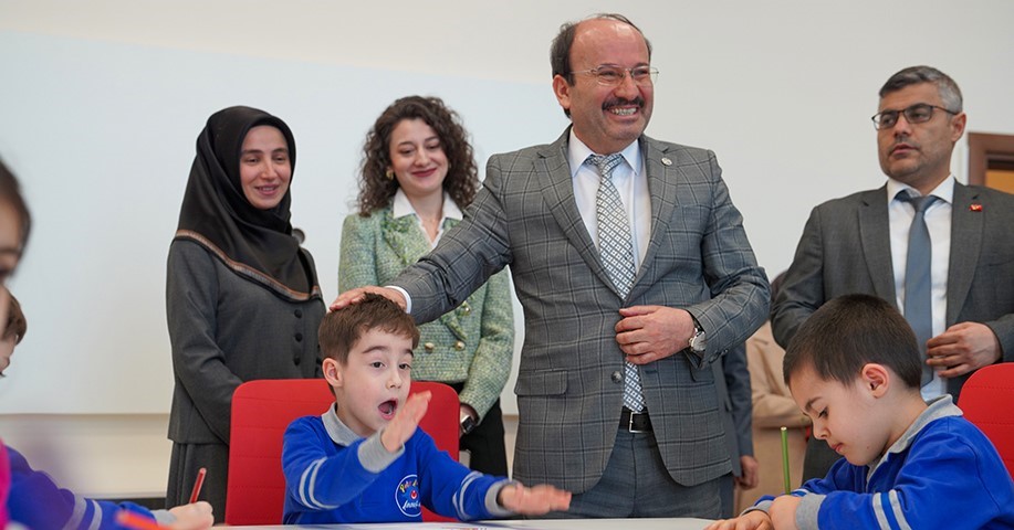 ETÜ’de Psikoloji Araştırma ve Uygulama Merkezi açıldı
ETÜ’de Psikoloji Araştırma ve Uygulama Merkezi açıldı