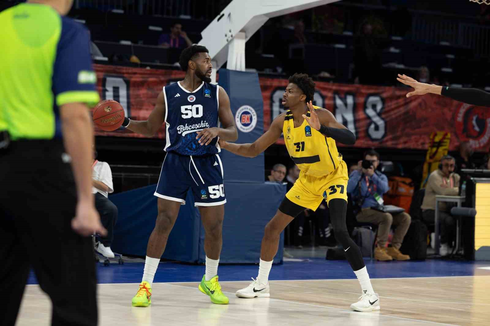 Eurocup: Bahçeşehir Koleji: 81 - Aris: 79
