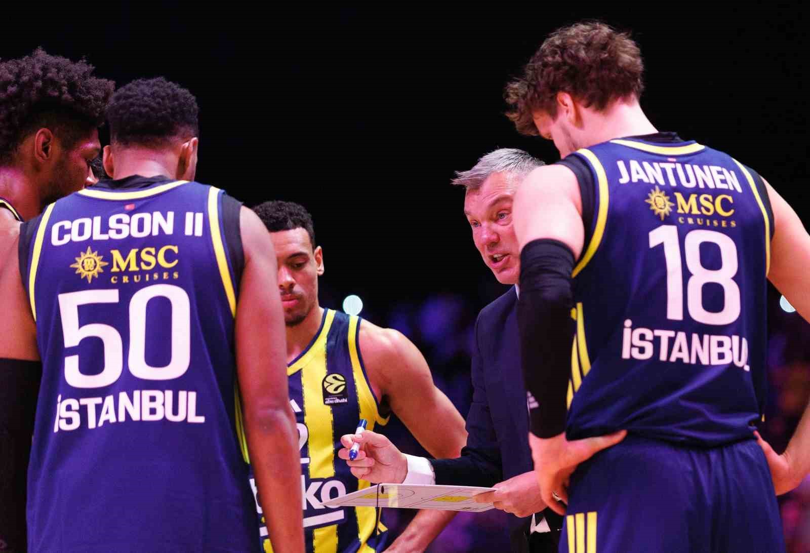 Euroleague: Dubai Basketbol: 92 - Fenerbahçe: 81
