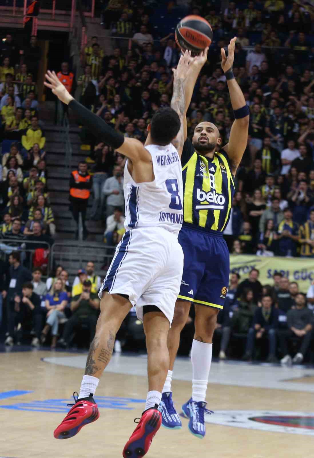 Euroleague: Fenerbahçe: 79 - A. Efes: 62
