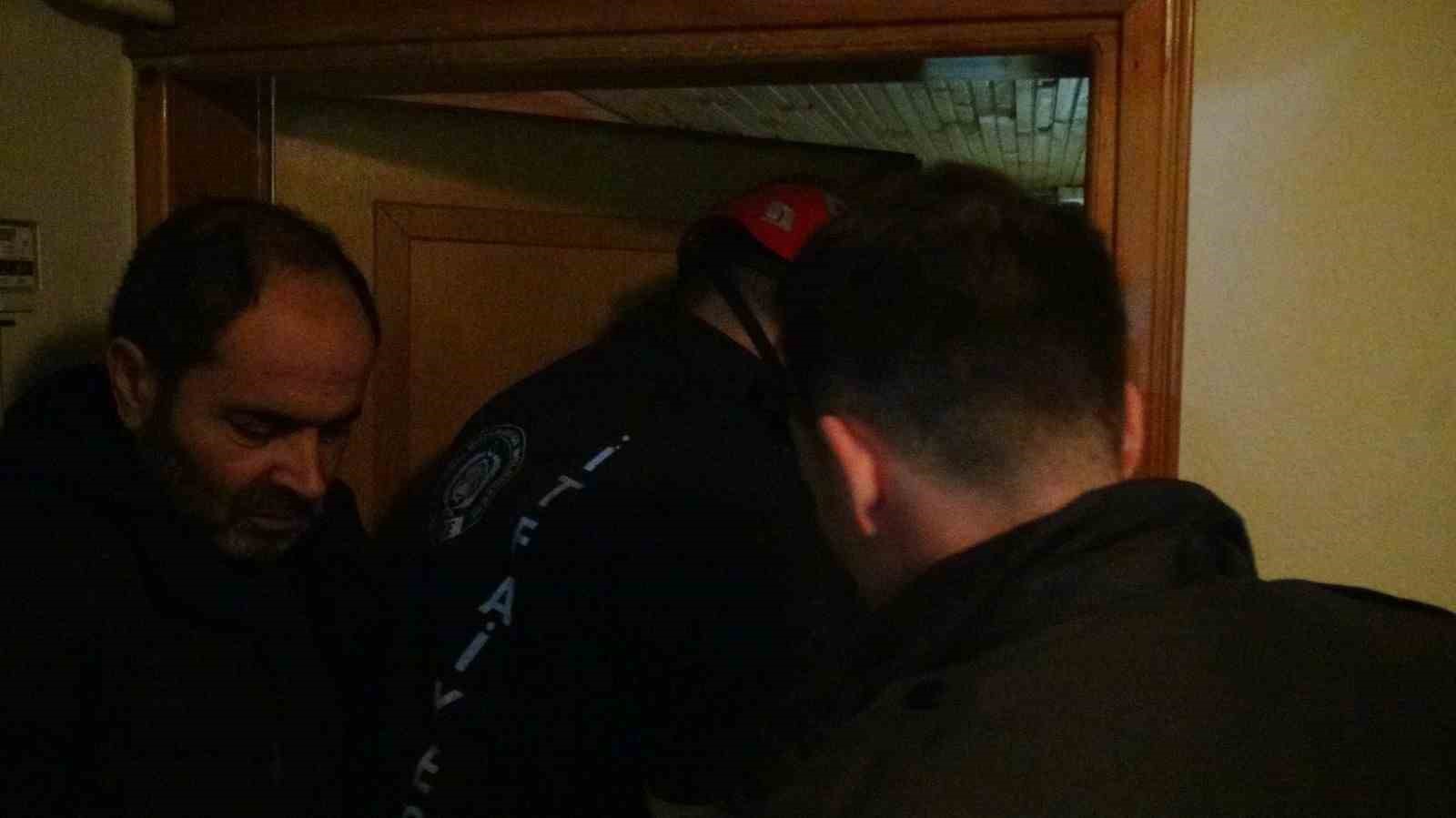 Ev sahibinin şüphesi ekipleri harekete geçirdi
