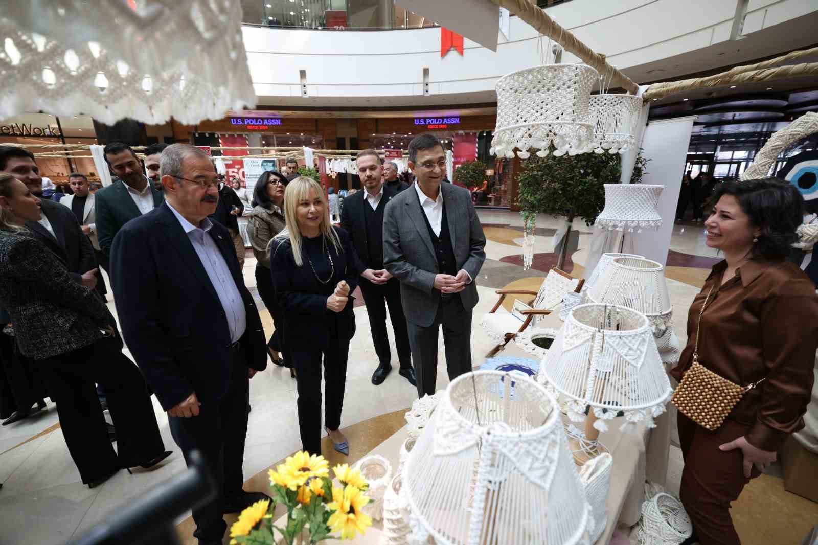 Evde üreten kadınlar ekonomiye değer katıyor
