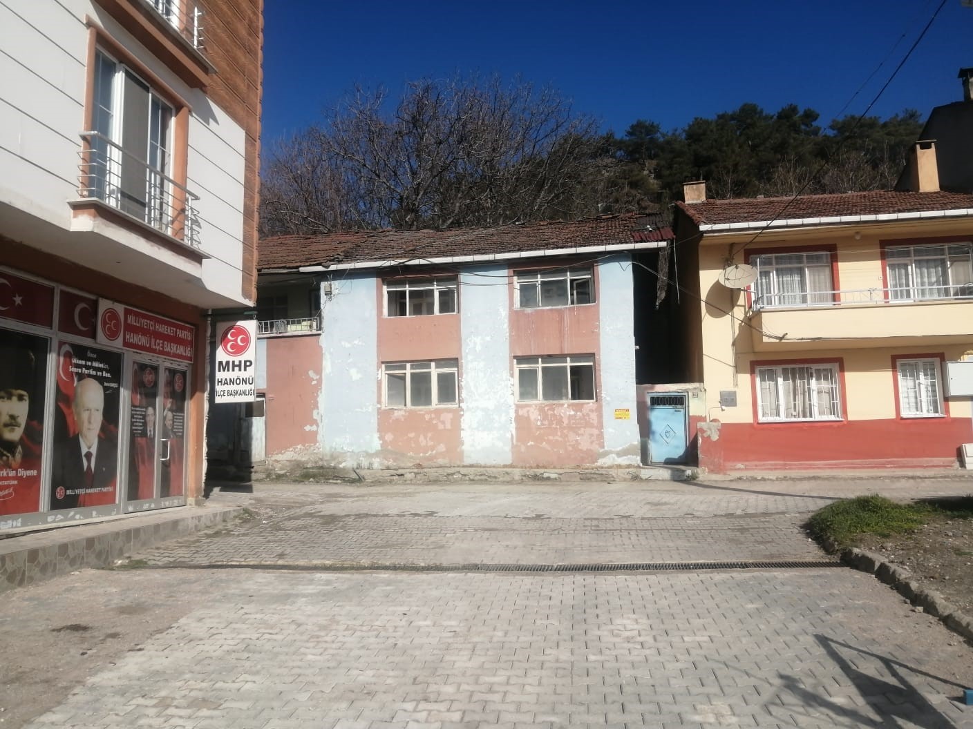 Evinde baygın halde bulunan kadın hastanede hayatını kaybetti
