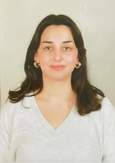 Evinde ölü bulunan Datçalı doktor toprağa verildi
