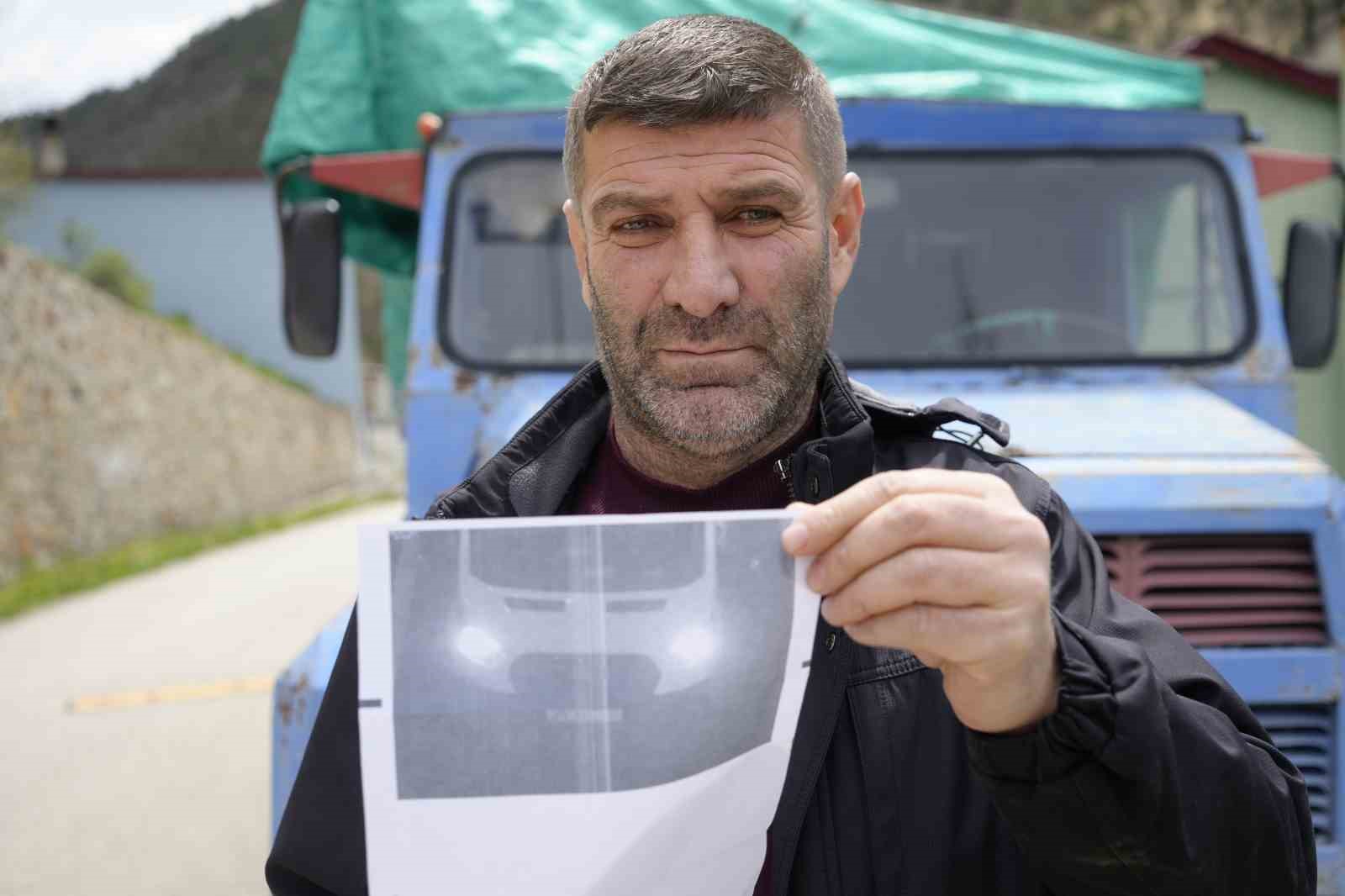 Evinin önünde odunluk olarak kullandığı kamyonu İstanbul’da ceza yedi
