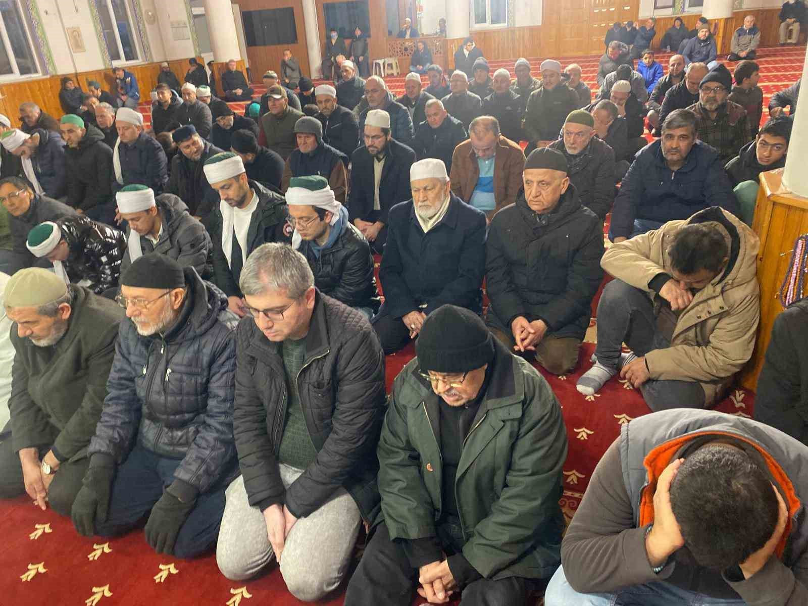 Evliya Çelebi Camii’nde sabah namazı buluşması gerçekleştirildi
