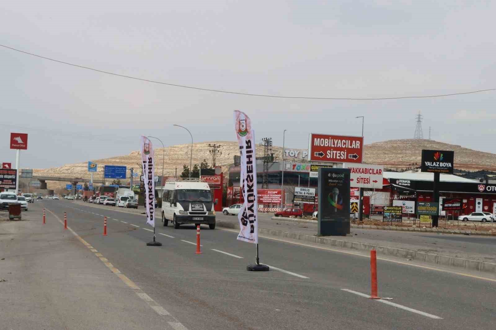 Evren Sanayi Sitesinde iki adet katlı köprülü kavşak inşaatı başladı
Evren Sanayi Sitesinde iki adet katlı köprülü kavşak inşaatı başladı