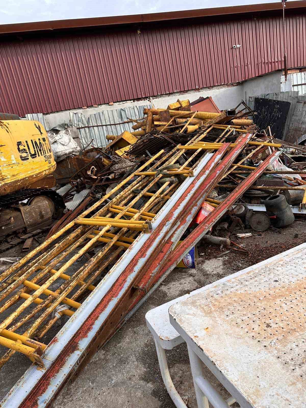 Faal olmayan Su Temin Projesi Tesisine girip 6 milyon liralık malzeme çaldılar
