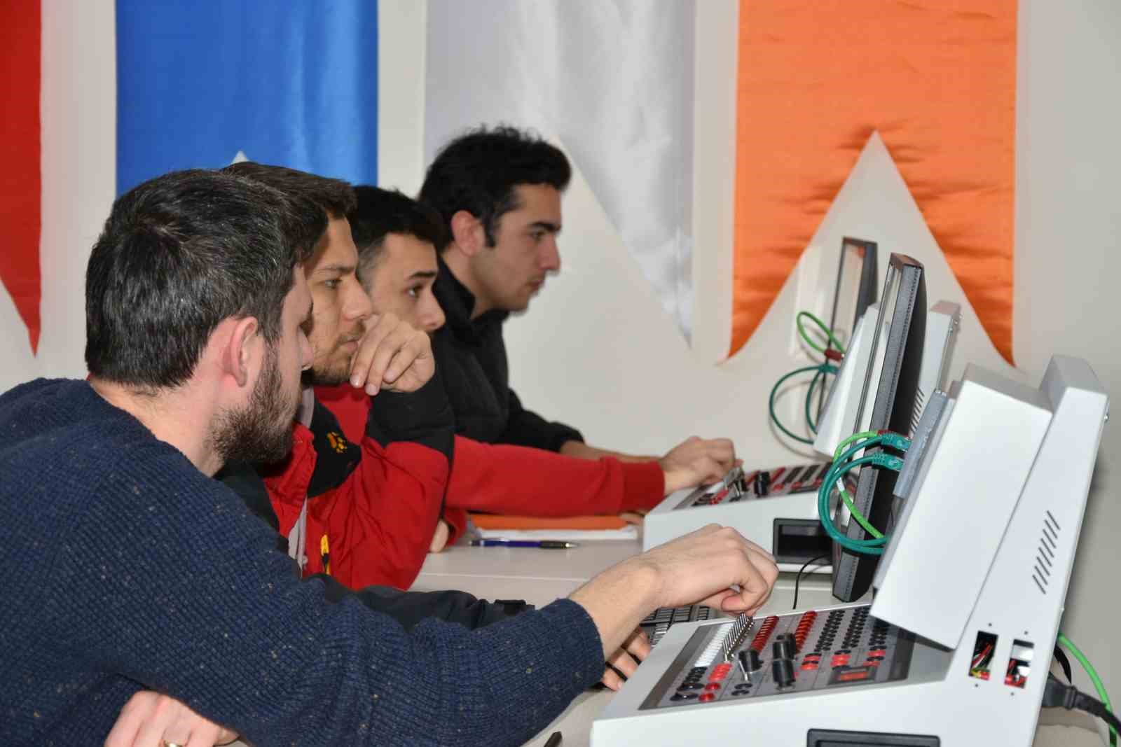 Farklı kuruluşlarda 380 kişi işe başladı
