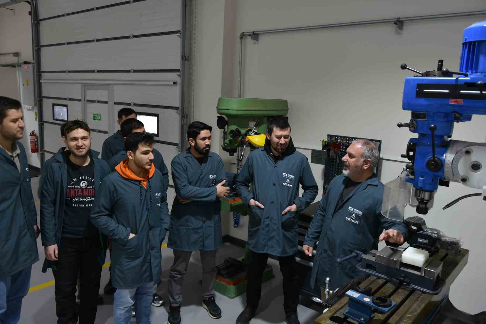 Farklı kuruluşlarda 380 kişi işe başladı
