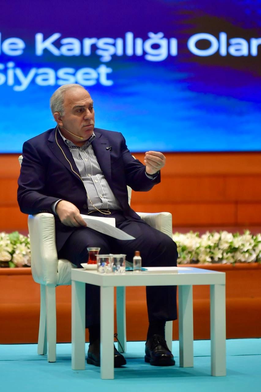 Fatih’te gençlerle yerel siyaset buluşması
