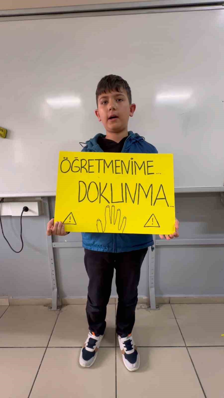 Fatma Nur öğretmenin anısına kendi öğretmenlerini mutlu ettiler
