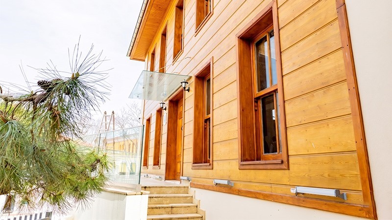 Fatma Sultan Camii bir asır sonra ibadete açıldı
