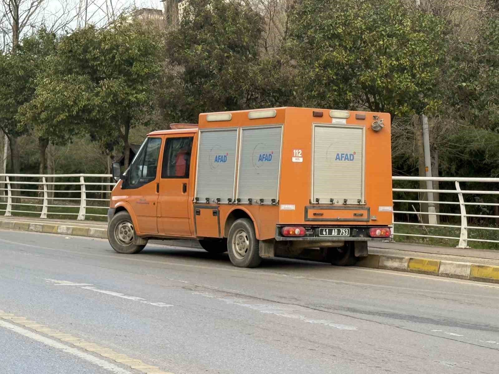 Fayanslar kabarınca AFAD ve polis harekete geçti: Ev tedbiren tahliye edildi
