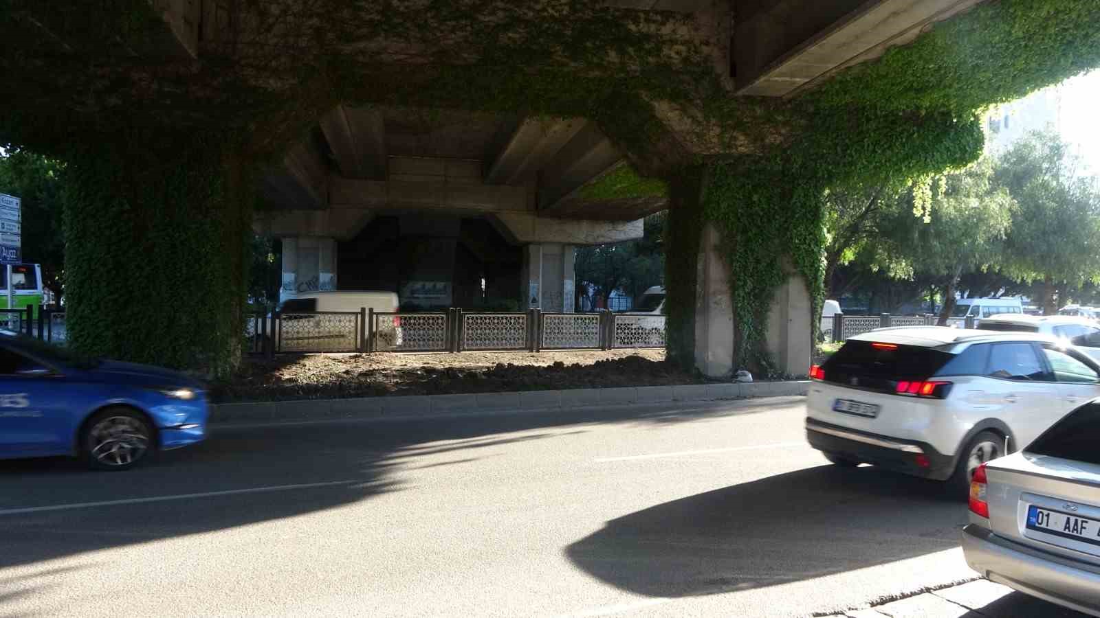 Feci kazada hayatını kaybeden kız, gelinlik ve duvakla uğurlandı
