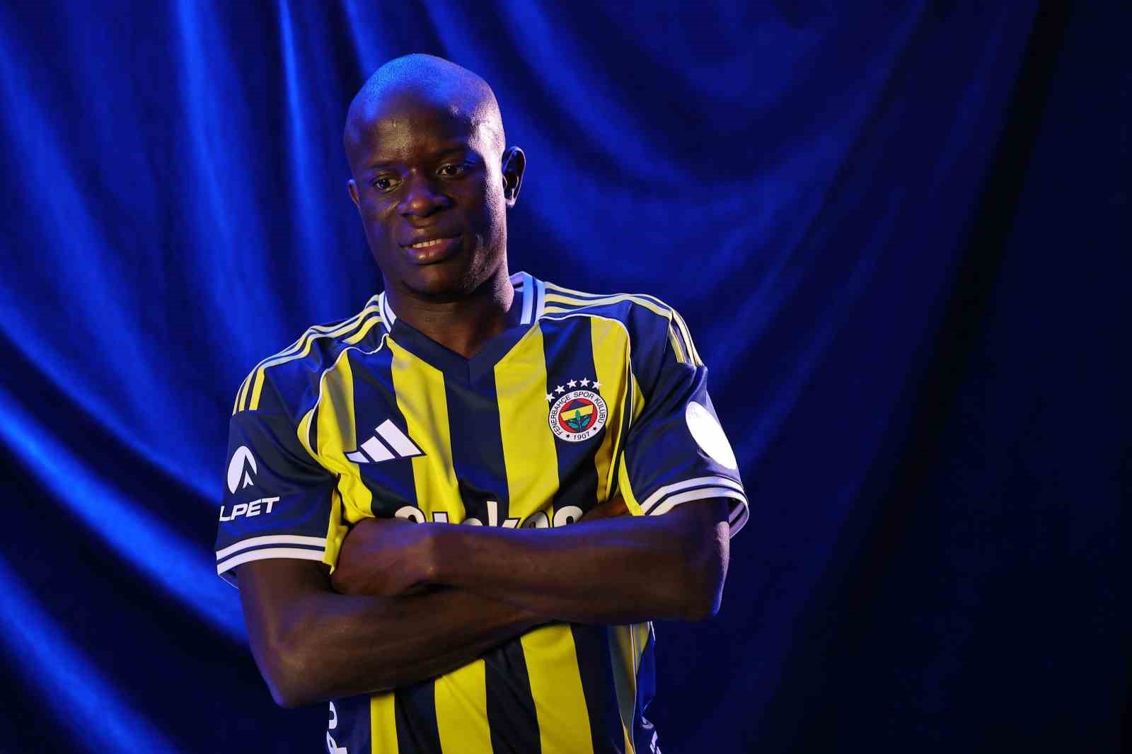 Fenerbahçe, 5 futbolcu transfer etti
