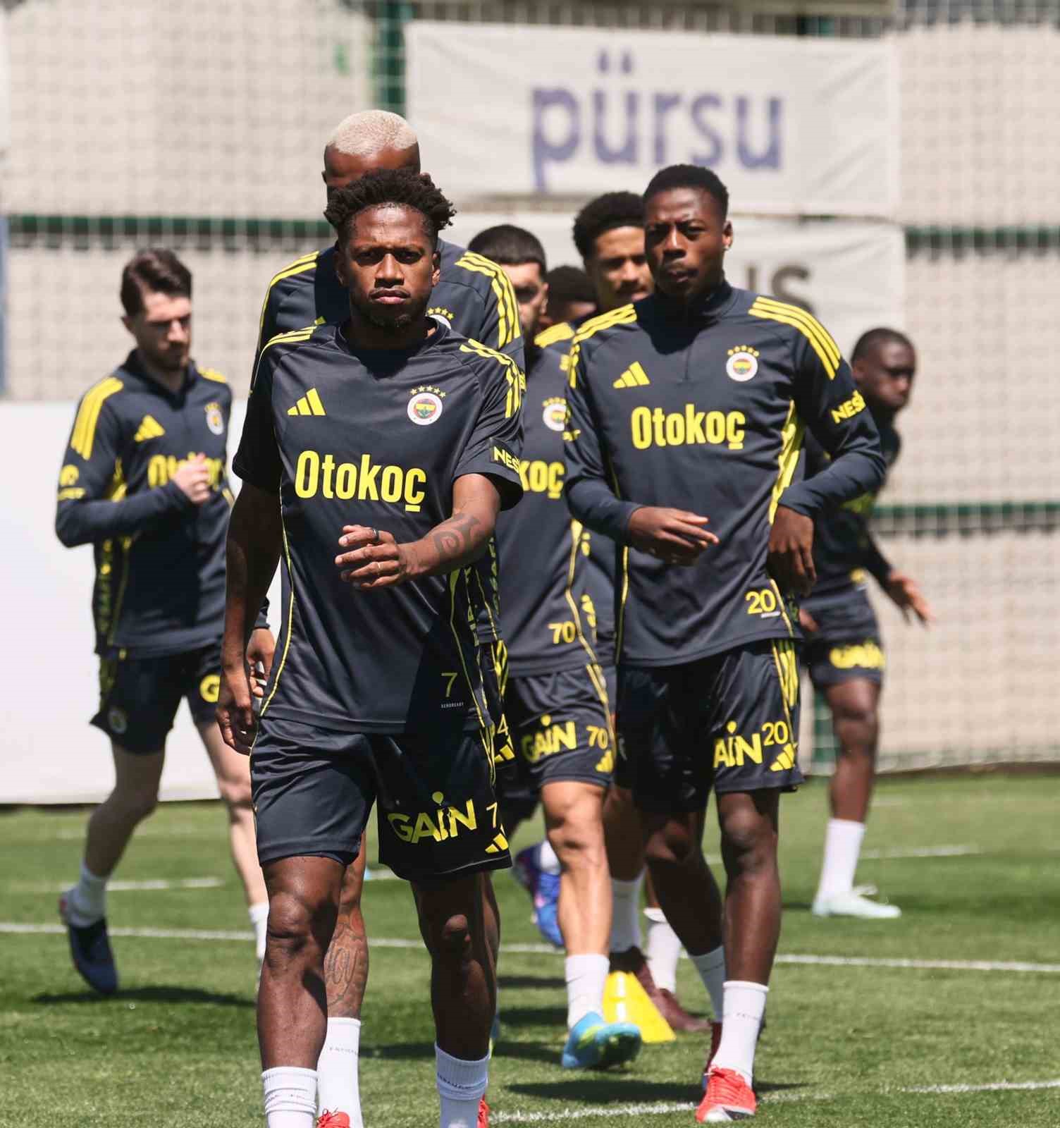 Fenerbahçe, Başakşehir maçı hazırlıklarını sürdürdü
