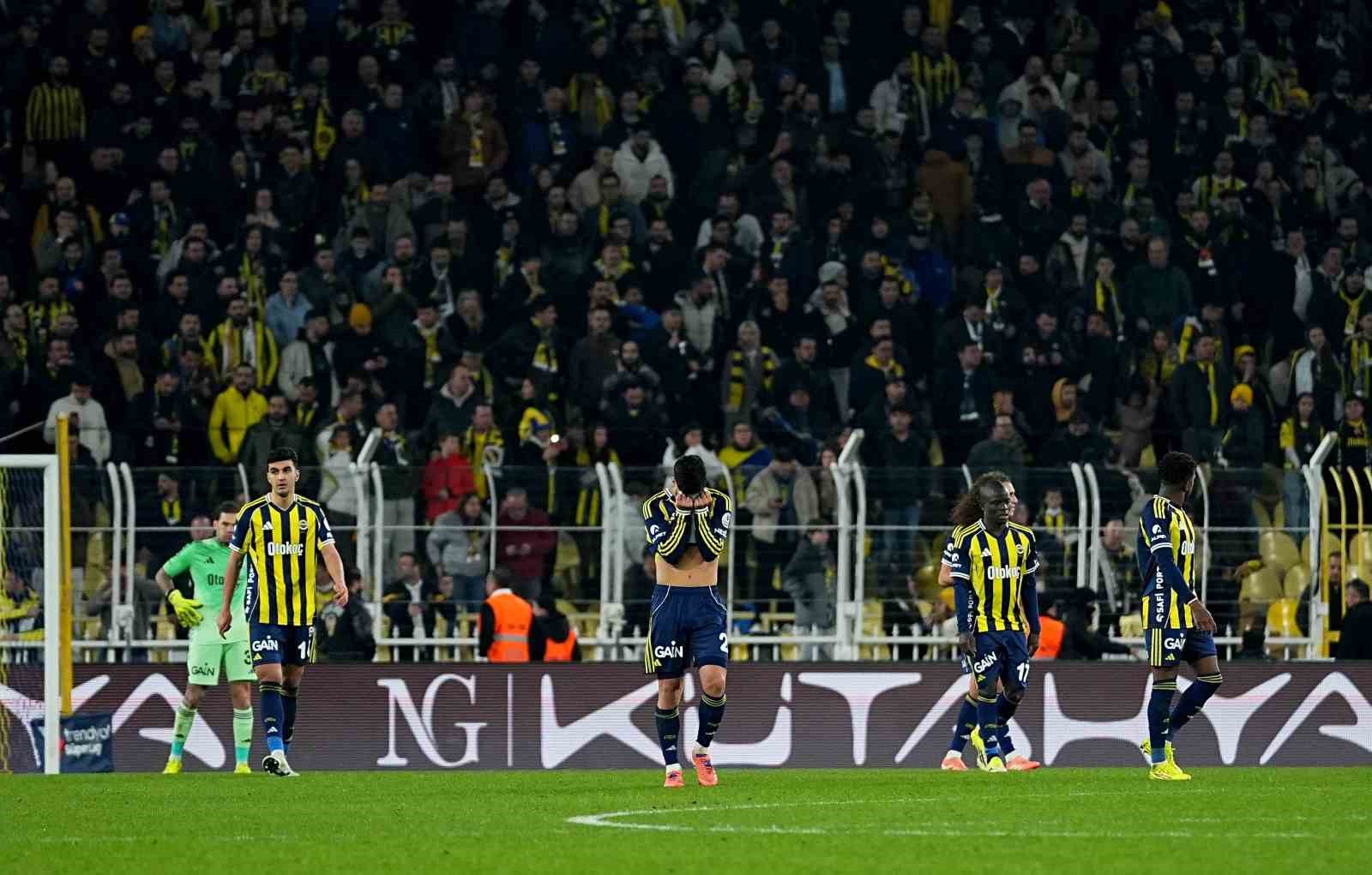 Fenerbahçe, evinde 4. kez puan kaybetti

