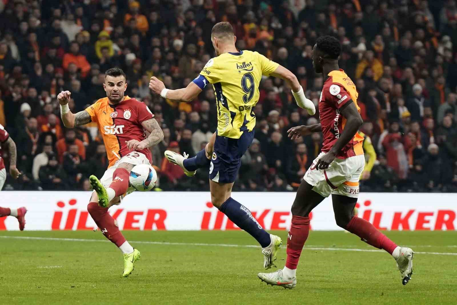 Fenerbahçe, Galatasaray deplasmanında son 10 derbide 1 kez kaybetti
