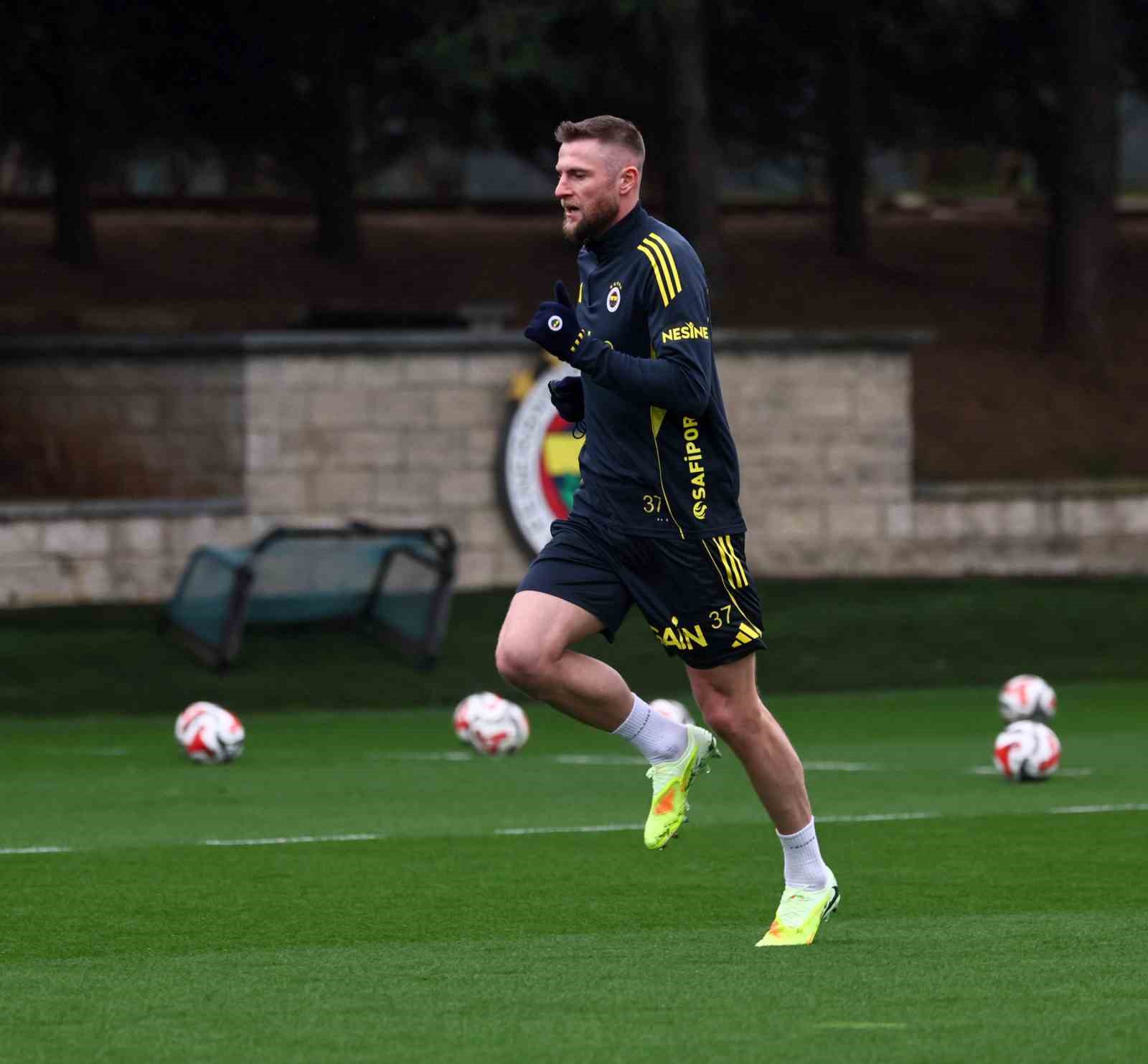 Fenerbahçe, Gaziantep FK maçı hazırlıklarına başladı
