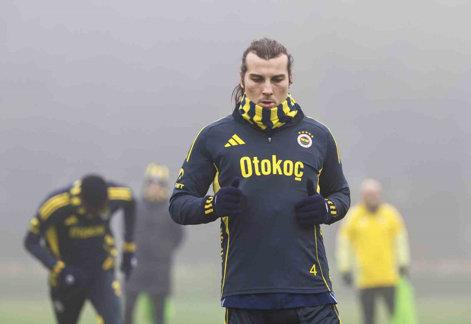 Fenerbahçe, Göztepe maçı hazırlıklarını tamamladı
