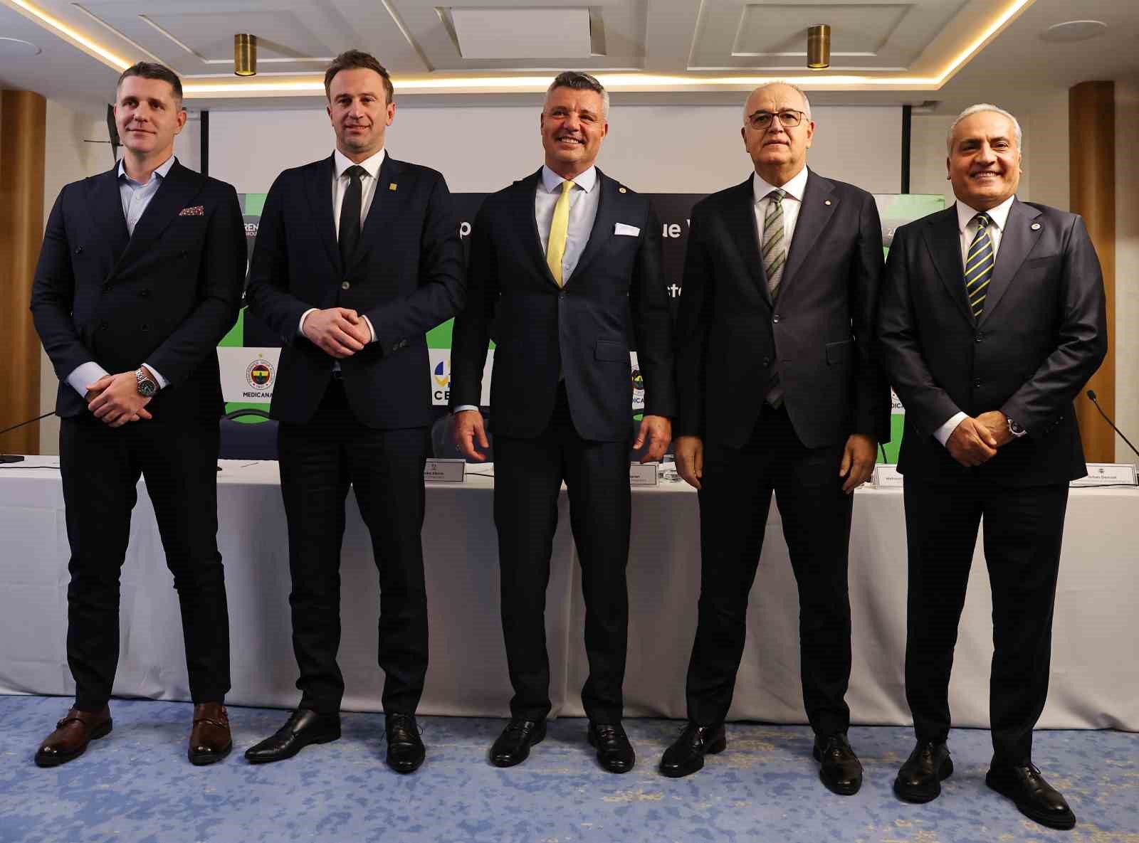 Fenerbahçe ile CEV arasında ev sahipliği için imzalar atıldı
Fenerbahçe ile CEV arasında ev sahipliği için imzalar atıldı