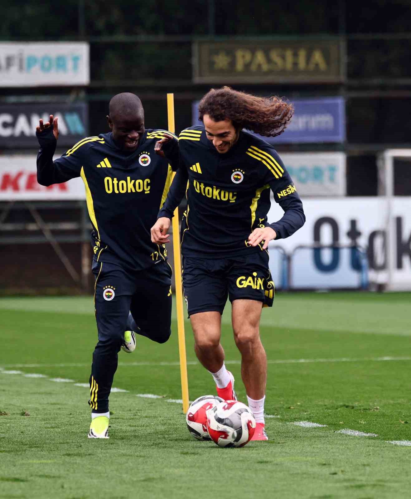 Fenerbahçe, Karagümrük maçı hazırlıklarını tamamladı
