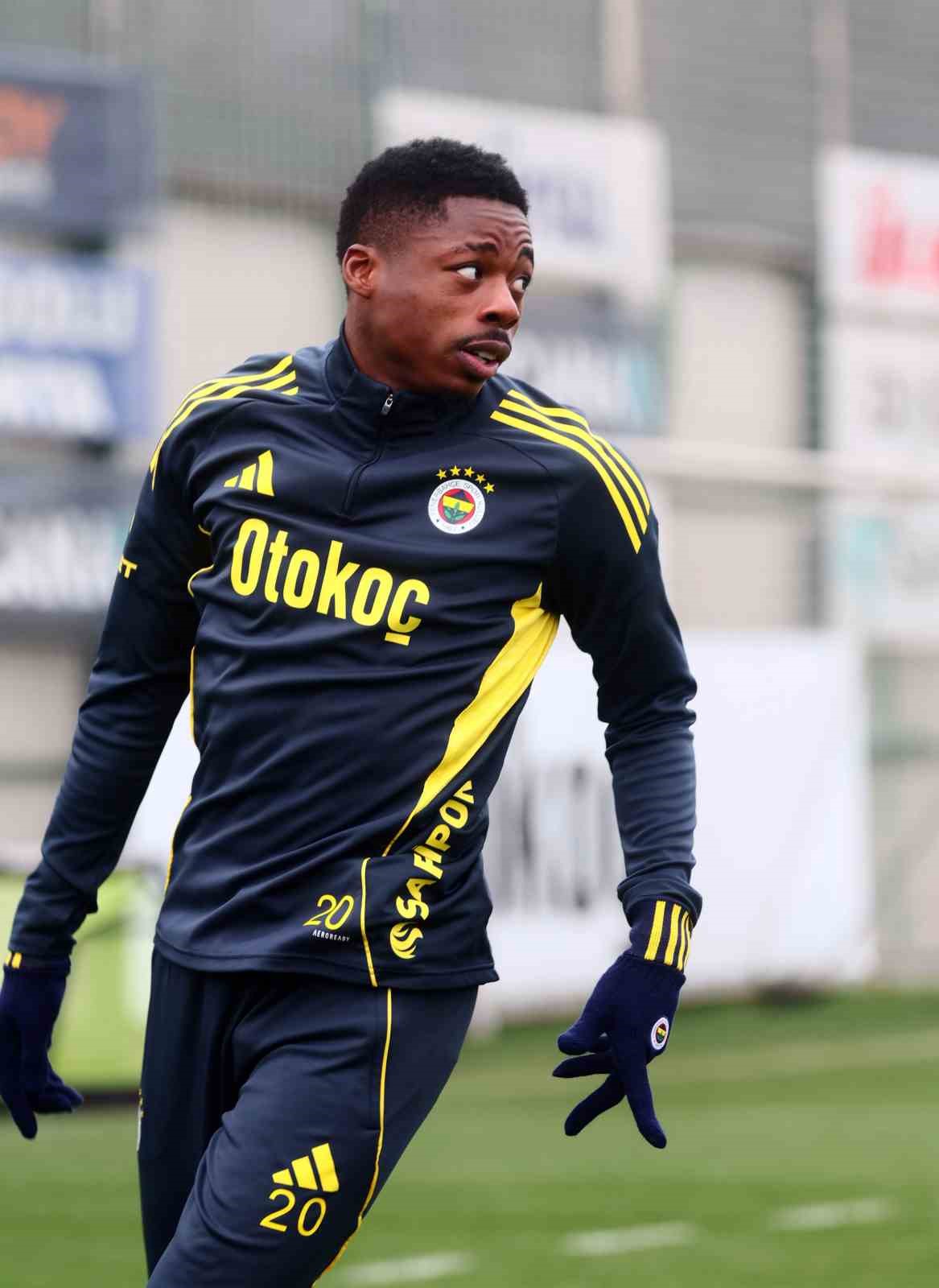 Fenerbahçe, Kocaelispor maçı hazırlıklarına başladı
