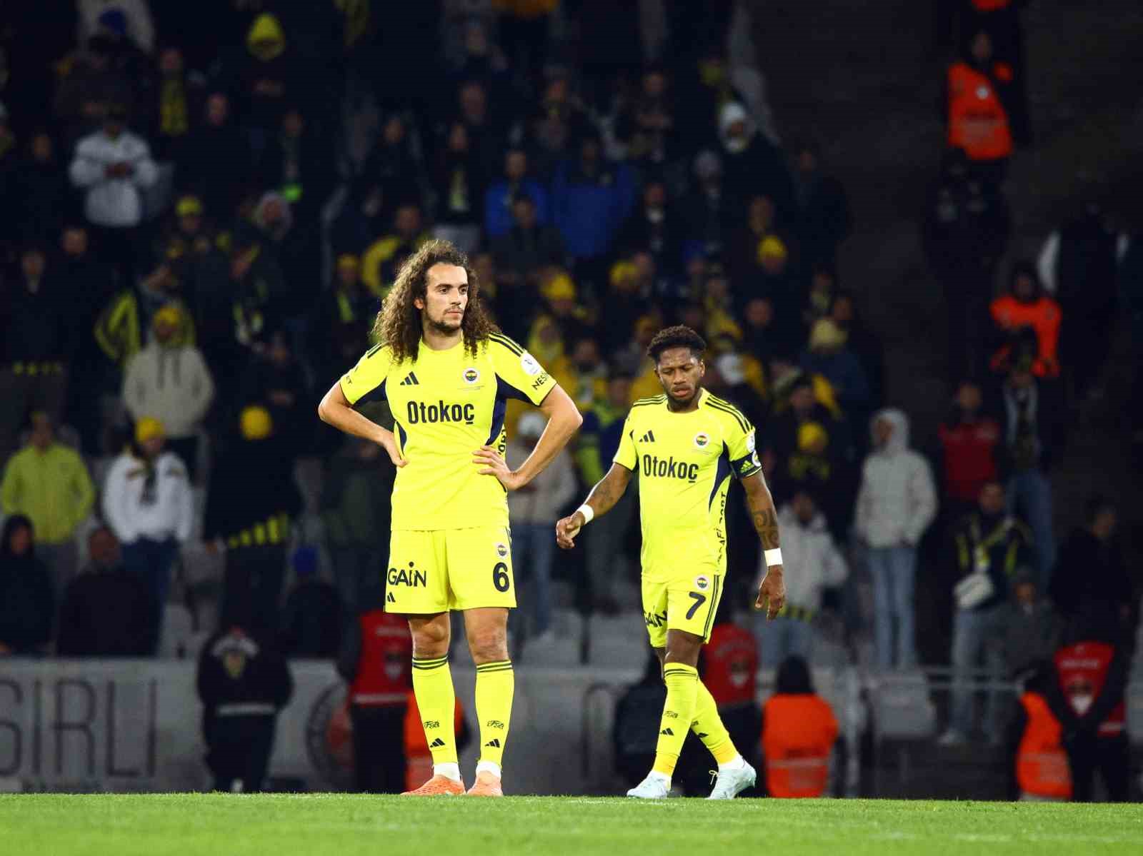 Fenerbahçe, ligde 4 haftada 7 puan kaybetti
