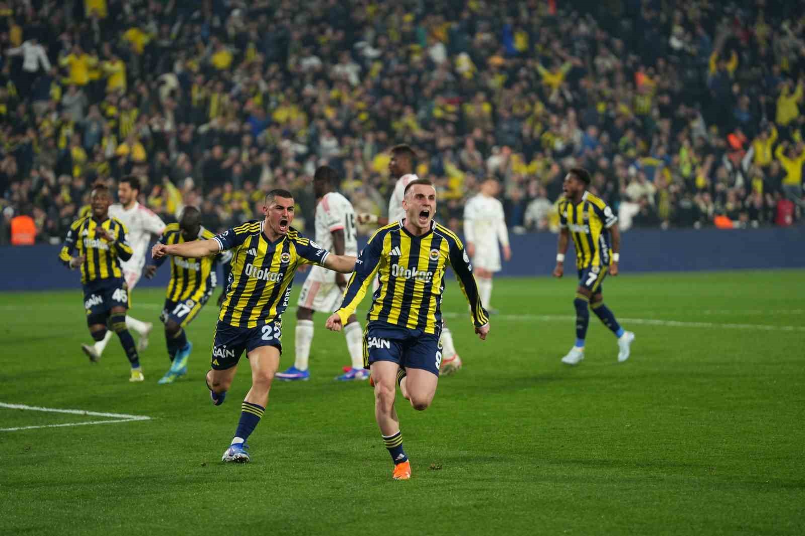 Fenerbahçe, ligde Beşiktaş’ı 2 maçta da devirdi
